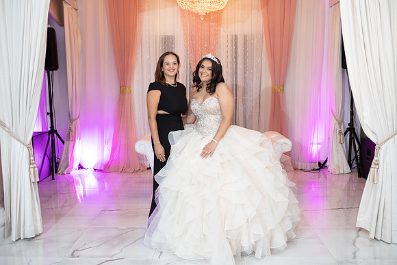 Sophia Suarez15QPTY_120
