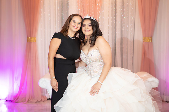 Sophia Suarez15QPTY_124