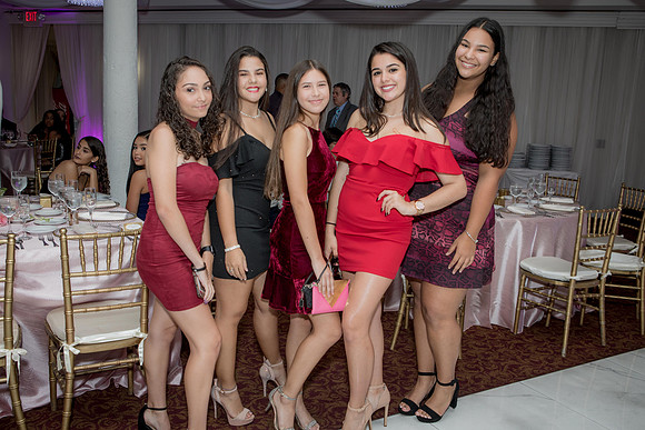 Sophia Suarez15QPTY_180