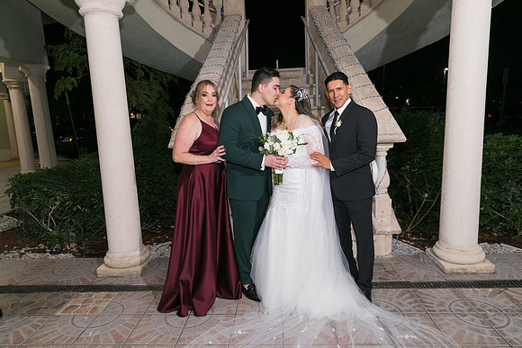Maria-Felix Wed-1047
